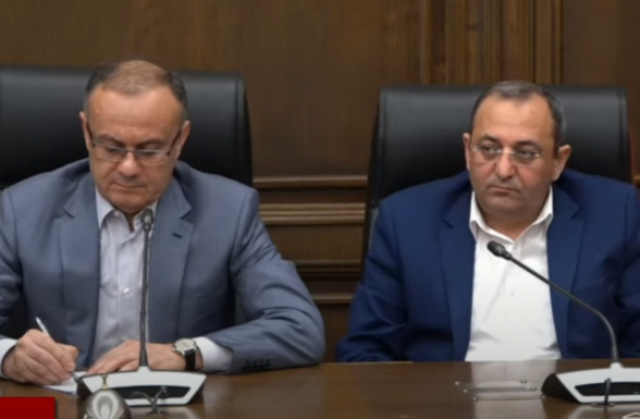 Брифинг представителей парламентской фракции «Армения» (видео)